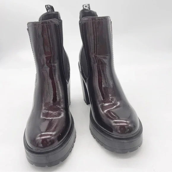 GBG Los Angeles Faux Patent Leather Burgundy Lug Sole Heel Chelsea Boot Size 11 - Picture 8 of 13